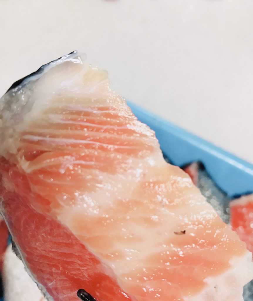 コストコの鮭がおすすめ 鮭とトラウトの違いについても